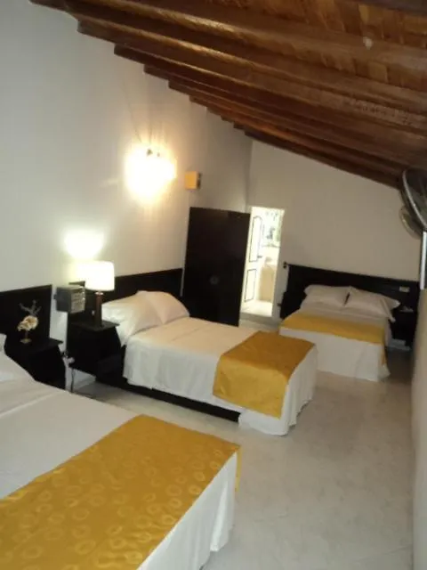 Hotel Brisas De San Francisco Medellín 3*,